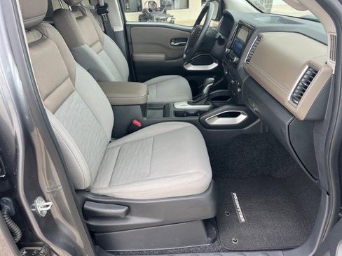 Used 2022 Nissan Frontier SV image 29