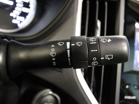 Used 2023 Subaru Forester Premium image 13