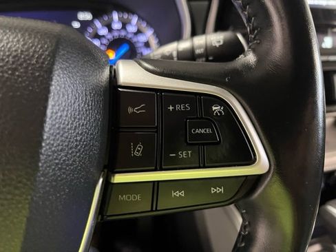 Used 2022 Toyota Highlander XLE image 25