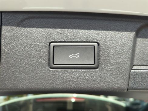 New 2026 Volkswagen Atlas SEL Premium R-Line image 21