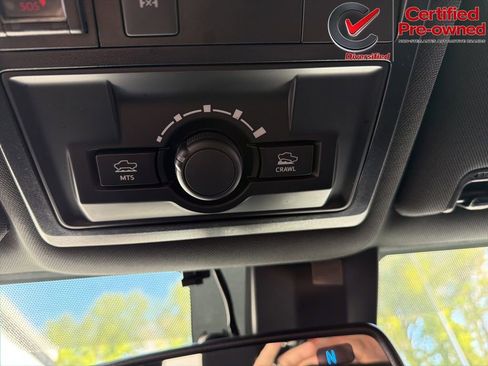 Used 2020 Toyota Tacoma TRD Off-Road AWD/4WD image 77