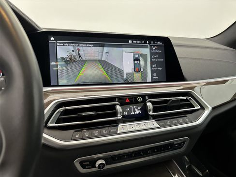 Used 2023 BMW X5 xDrive40i w/ Premium Package image 30