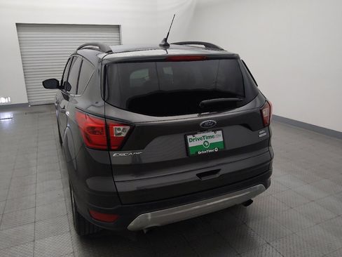 Used 2019 Ford Escape SEL image 6