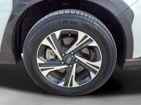 Used 2024 Subaru Crosstrek 2.0i Premium image 12