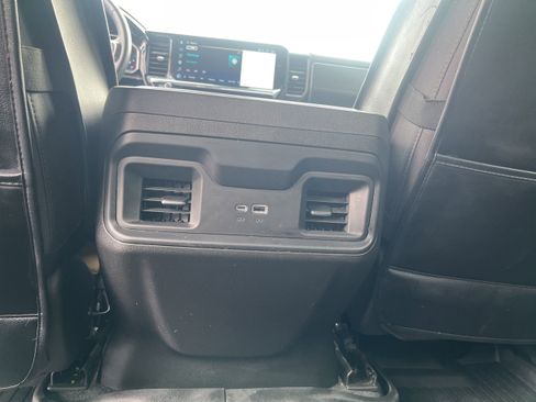 Used 2024 Chevrolet Silverado 1500 RST AWD/4WD image 18