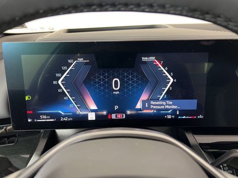 Used 2025 BMW 530i xDrive w/ Premium Package image 14