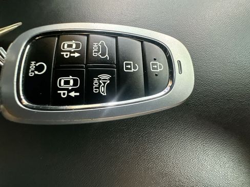 Used 2023 Hyundai Santa Fe Calligraphy FWD image 28