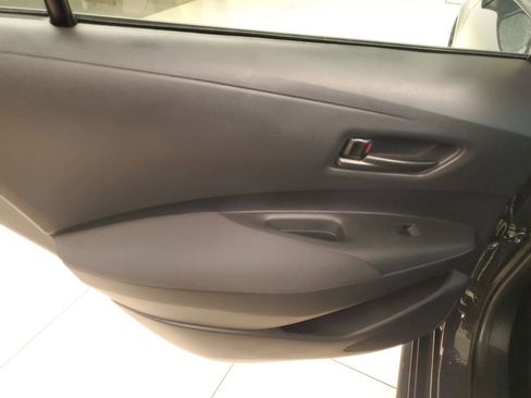 Used 2025 Toyota Corolla LE image 13