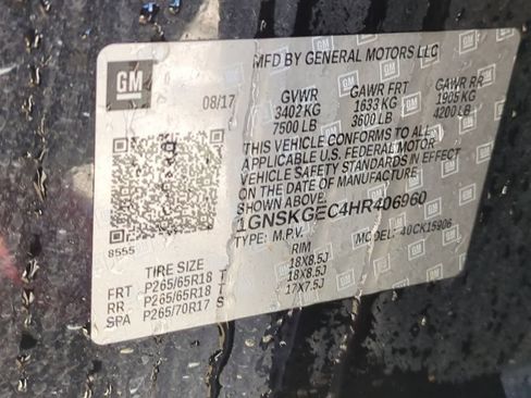 Used 2017 Chevrolet Suburban LS image 33