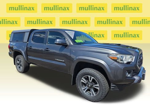 Used 2018 Toyota Tacoma TRD Sport w/ Technology Package AWD/4WD image 1