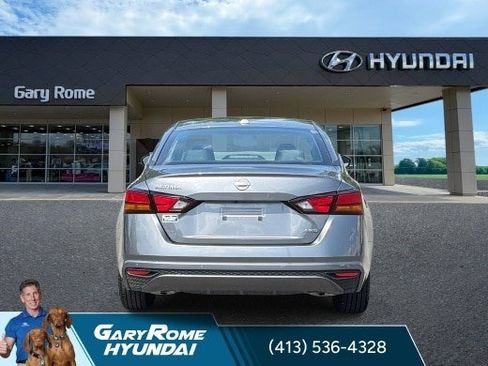 Used 2025 Nissan Altima 2.5 SV AWD/4WD image 12
