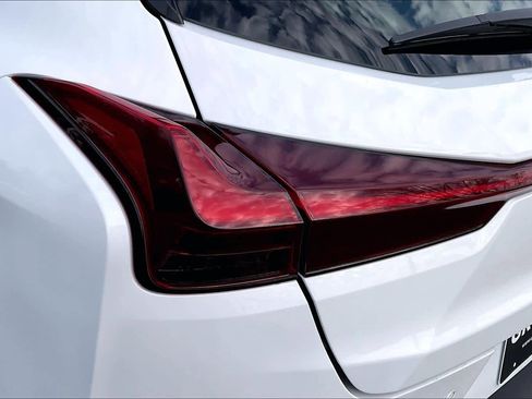 Used 2024 Lexus UX 250h F Sport image 30