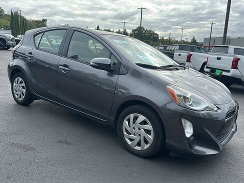Used 2015 Toyota Prius C Two FWD image 6