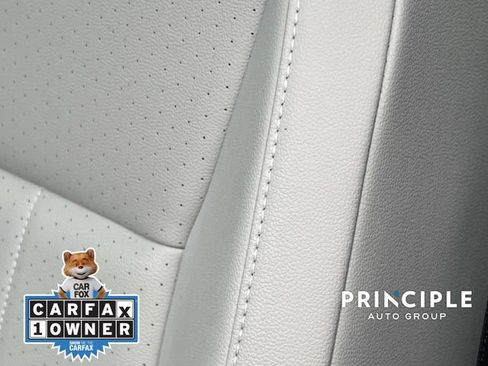 Certified 2023 Volkswagen Tiguan SE w/ Panoramic Sunroof Package FWD image 18