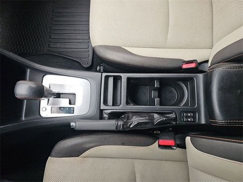 Used 2017 Subaru Crosstrek 2.0i Premium image 15