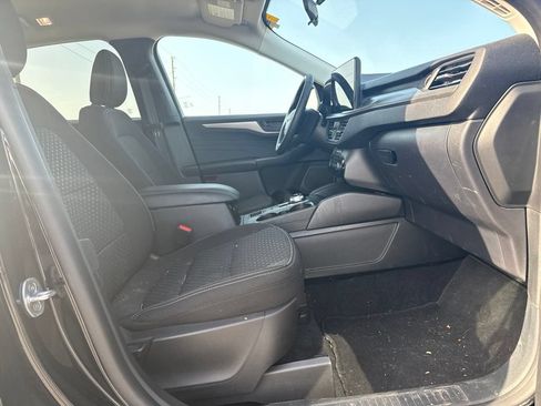 Used 2023 Ford Escape Active w/ Tech Pack #1 AWD/4WD image 10
