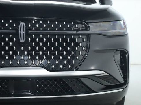 Used 2024 Lincoln Nautilus Reserve w/ Equipment Group 202A AWD/4WD image 10