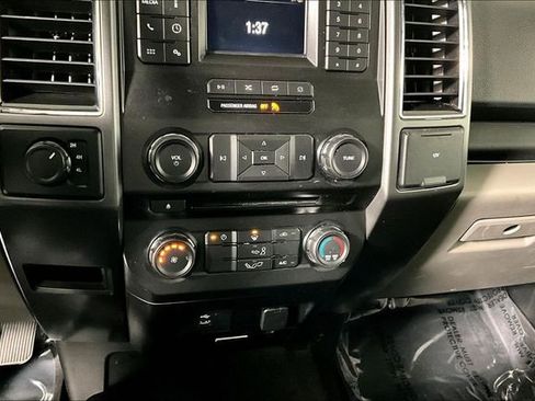 Used 2018 Ford F150 XLT image 31