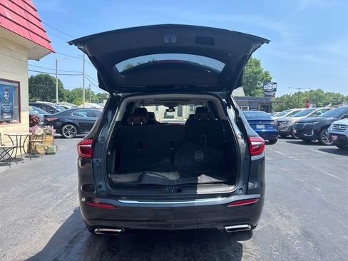 Used 2019 Buick Enclave Avenir w/ Avenir Technology Package AWD/4WD image 18