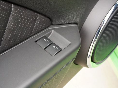 Used 2014 Ford Mustang GT Premium image 21