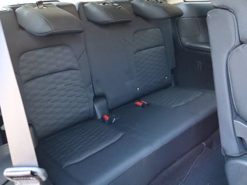 Used 2024 Nissan Pathfinder SV FWD image 19