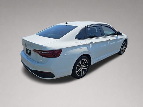 Certified 2023 Volkswagen Jetta Sport FWD image 3