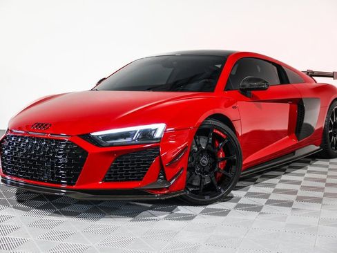 Used 2023 Audi R8 V10 GT RWD image 9
