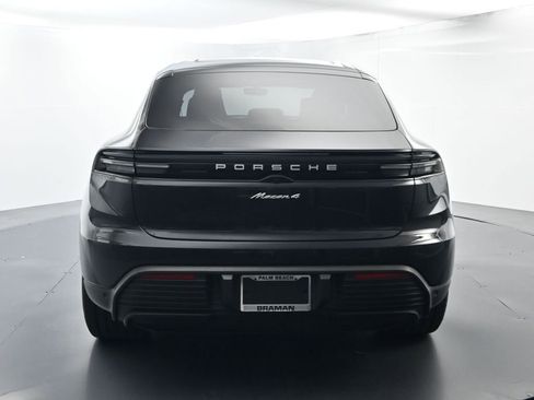 Certified 2024 Porsche Macan 4 Electric image 13