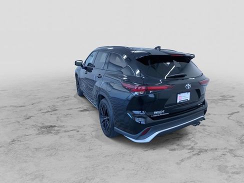 Certified 2025 Toyota Highlander XSE AWD/4WD image 8