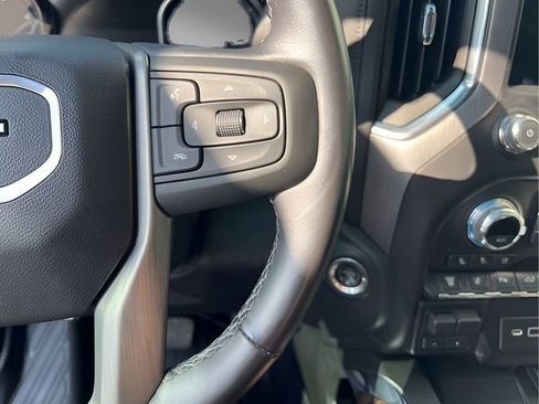 Used 2022 GMC Sierra 3500 Denali AWD/4WD image 18