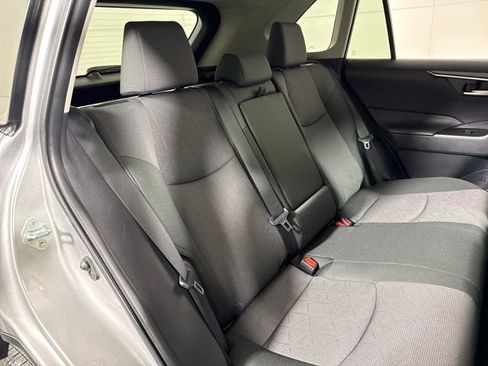 Used 2025 Toyota RAV4 XLE image 12