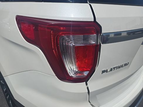 Used 2016 Ford Explorer Platinum AWD/4WD image 35