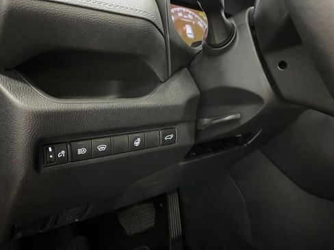 Used 2023 Toyota RAV4 XLE Premium FWD image 16