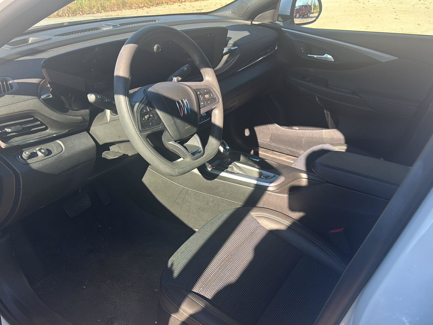 Used 2026 Buick Envista Preferred FWD image 11