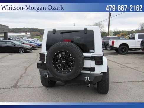 Used 2014 Jeep Wrangler Polar Edition image 11