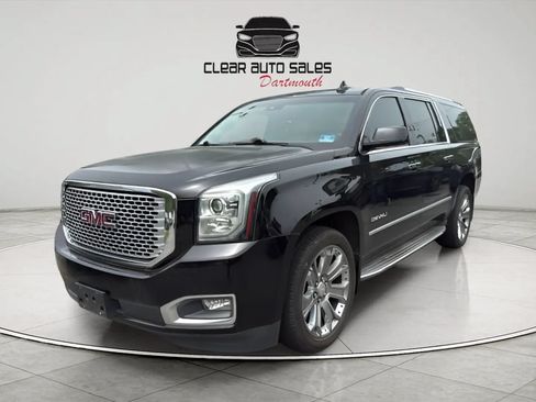 Used 2016 GMC Yukon XL Denali w/ Open Road Package AWD/4WD image 3