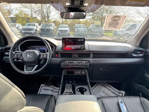 Used 2023 Honda Pilot Elite image 10