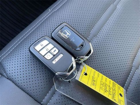 Used 2022 Honda CR-V Touring image 33