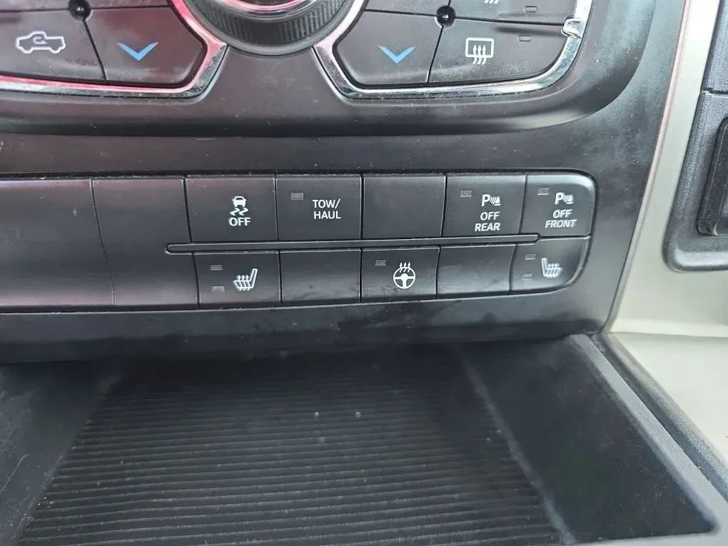 Used 2015 RAM 1500 Big Horn AWD/4WD image 35