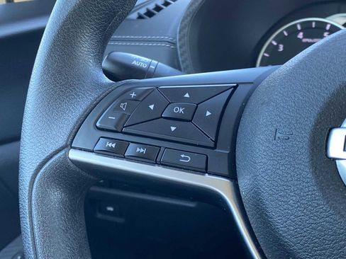 Used 2023 Nissan Sentra SV FWD image 30