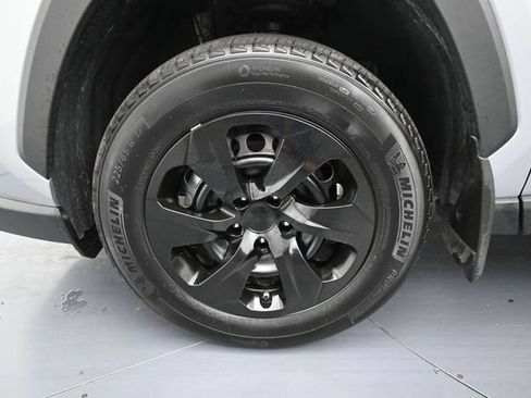 Used 2025 Toyota RAV4 LE FWD image 10