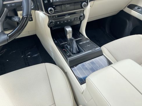 Used 2023 Lexus GX 460 Premium w/ Premium Package AWD/4WD image 23