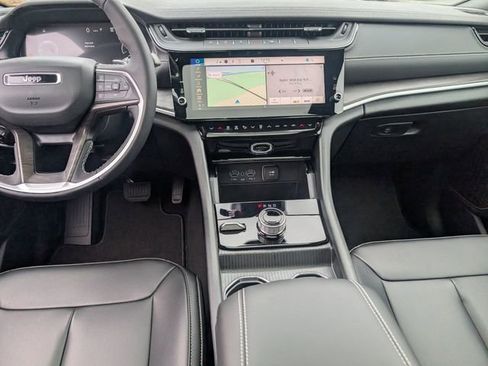 New 2026 Jeep Grand Cherokee Limited image 24