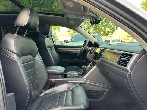 Used 2019 Volkswagen Atlas SEL Premium image 26