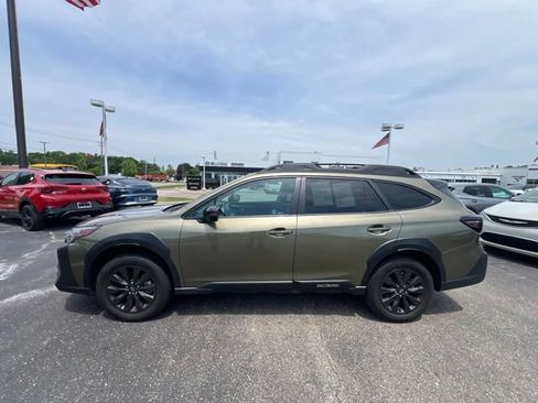 Used 2024 Subaru Outback Onyx Edition AWD/4WD image 8