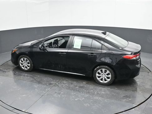 Used 2024 Toyota Corolla LE image 40