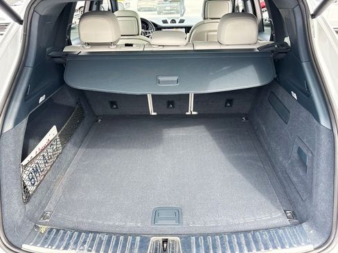 Used 2020 Porsche Cayenne image 10