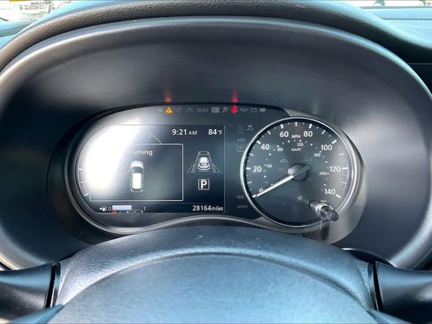Used 2024 Nissan Kicks SR w/ SR Premium Package FWD image 21