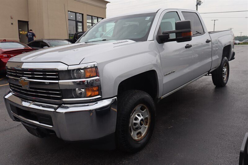 Used 2016 Chevrolet Silverado 2500 W/T w/ WT Convenience Package AWD/4WD image 3