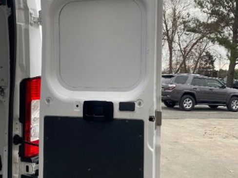 Used 2021 RAM ProMaster 2500 image 14